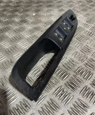 Volkswagen PASSAT B6 Electric window control switch 1K4959857B