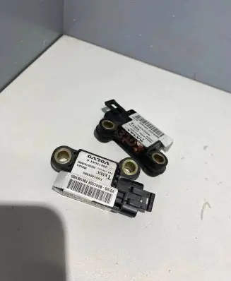 Volvo S40, V40 Airbag deployment crash/impact sensor 30613044A F001481065 00000794MM
