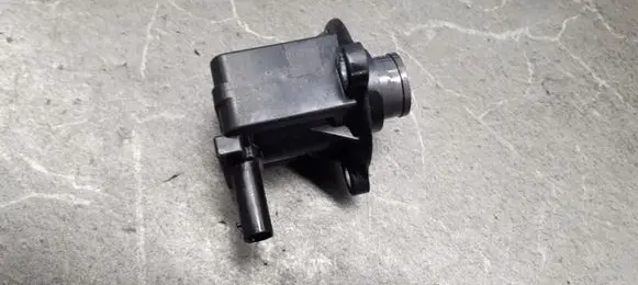 Ford Puma Valve vacuum CJ5G-9U465-BA