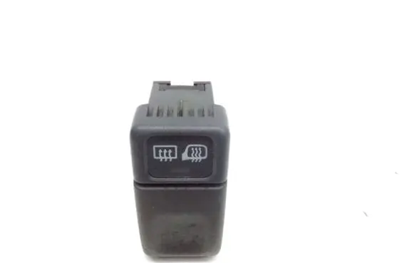 Volvo S70 V70 V70 XC Windscreen/window heater switch 9162952 96W52K
