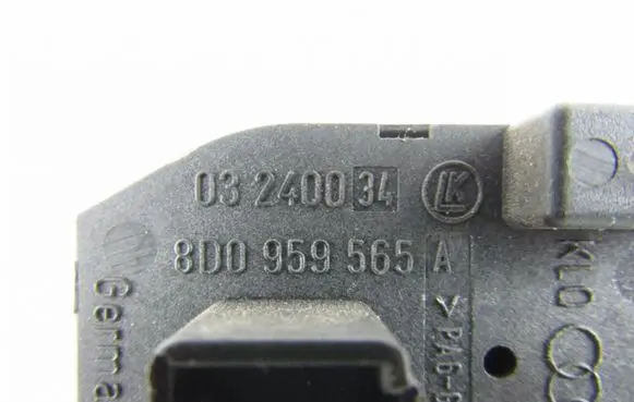 Audi A3 S3 8L Wing mirror switch 8D0959565A