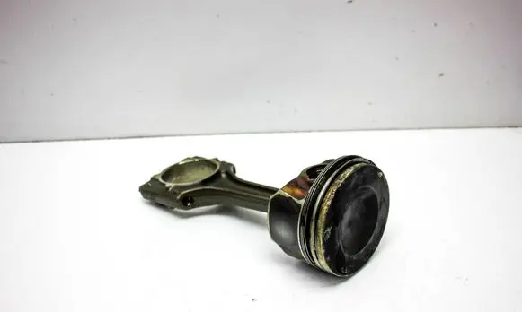 Audi Q3 8U Piston 082261R 1295