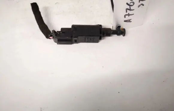 Audi A4 S4 B5 8D Brake pedal sensor switch 1h0927189d