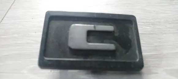 Volkswagen Golf II Fender model badge letters 