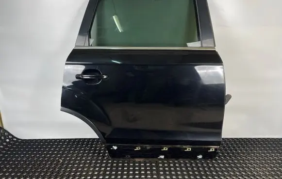 Audi Q7 4L Rear door 4L0833052