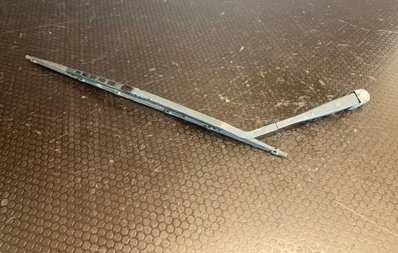 Fiat Coupe Rear wiper blade arm