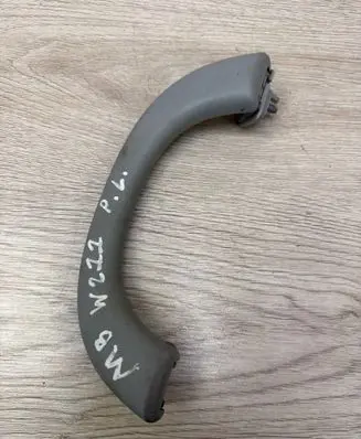 Mercedes-Benz E W211 Front interior roof grab handle A2118100051
