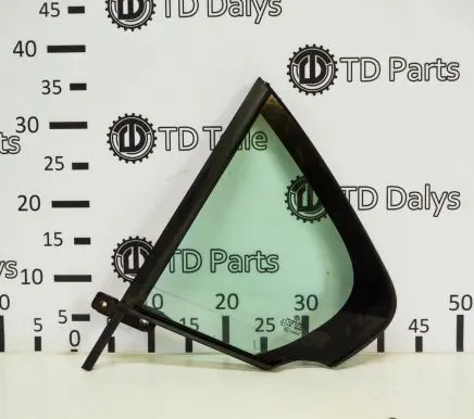Volkswagen Jetta VI Rear side window 5C6845213