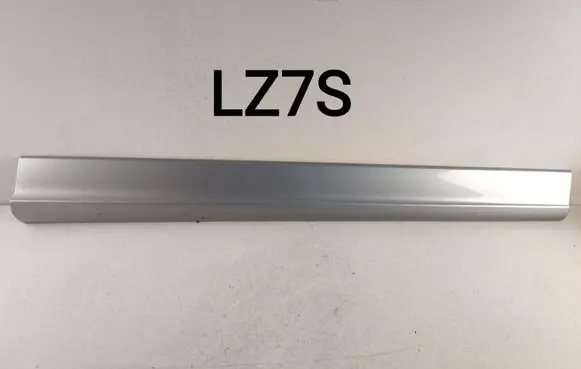 Audi Q5 SQ5 8R Front door trim (molding) 8R0853960B