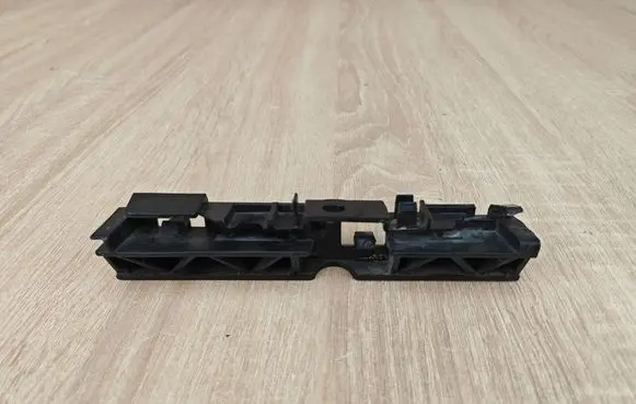 Audi A6 S6 C7 4G Front bumper mounting bracket 4G0853922B