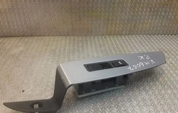 Nissan Murano Z50 Electric window control switch 25411ET000