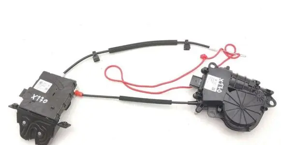 Maserati Levante Tailgate/trunk/boot lift motor 670035621