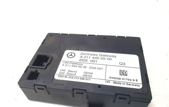 Mercedes-Benz E W211 Gateway control module A2114452500
