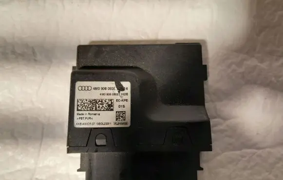 Audi A4 S4 B9 Fuel injection pump control unit/module 4M0906093E