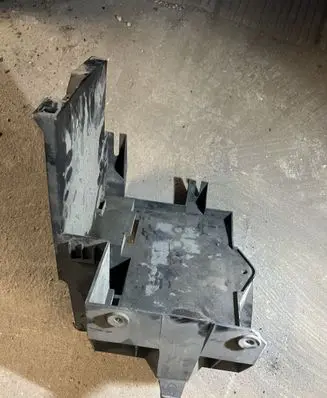 Battery tray