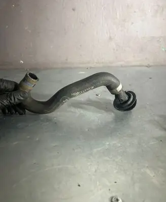 Audi A8 S8 D3 4E Engine coolant pipe/hose 4E1819674A