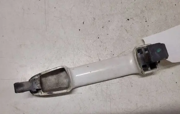 Toyota Avensis Verso Front door exterior handle