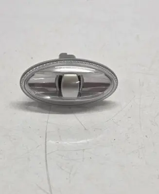 Peugeot Partner III Front fender indicator light 9680057480