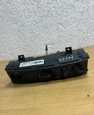 Mercedes-Benz Sprinter W906 Interior fan control switch A9068300485 D8941