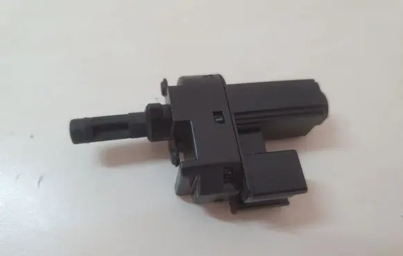 Clutch pedal sensor