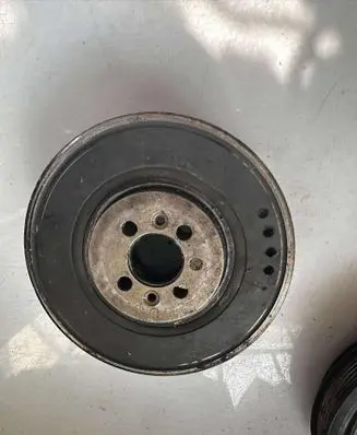 Audi 80 90 S2 B4 Crankshaft pulley 028105253