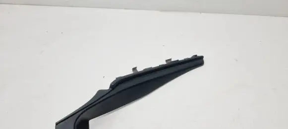 Nissan Pulsar Fender end trim 668943GF0A