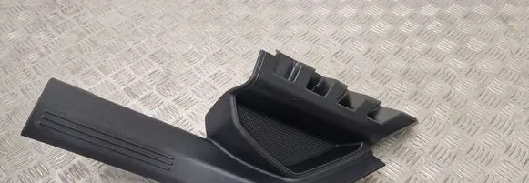 Volvo XC40 Rear sill trim cover 32296003