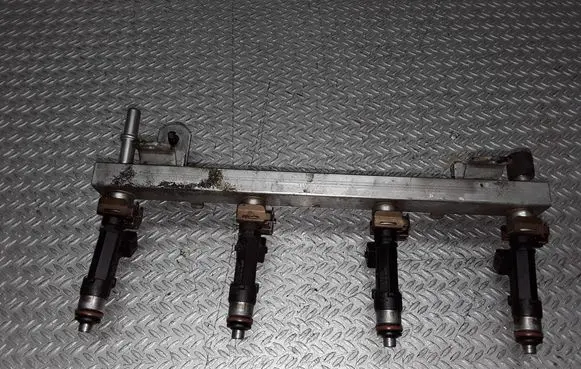 Opel Meriva A Fuel injectors set 0280158501 0280151208