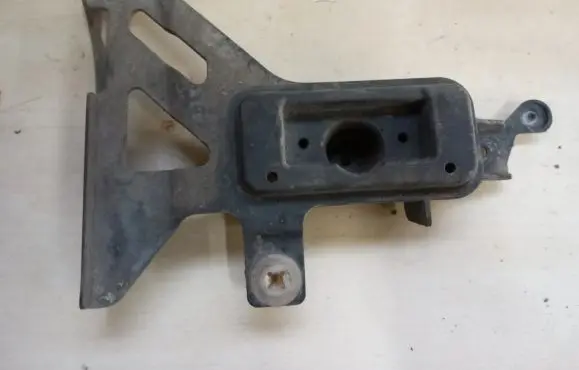 Porsche Cayenne (92A) Bracket in trunk/boot 7P0