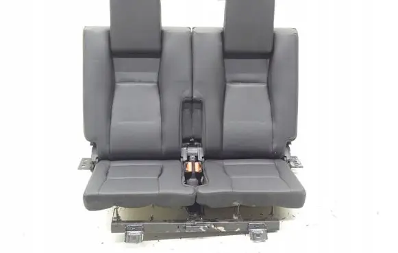 Land Rover Discovery Sport Third row seats 
