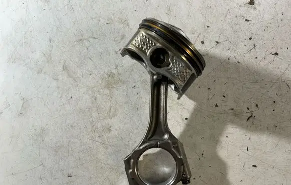 Subaru Outback (BT) Piston with connecting rod CM0500563 12100AA540 12033AD49A