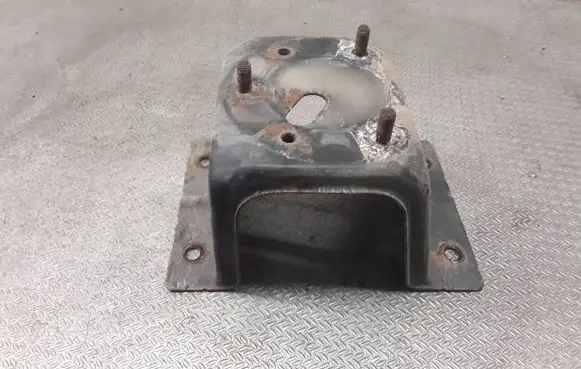 Ford Maverick Spare wheel mounting bracket 