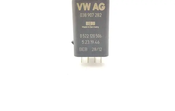 Volkswagen Transporter - Caravelle T5 Glow plug pre-heat relay 038907282 0522120506 5231946
