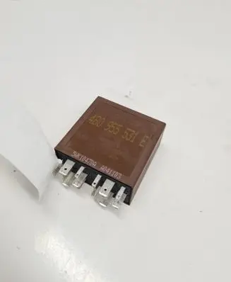 Audi A6 S6 C5 4B Window wiper relay 4B0955531E 5WK10470A A041103