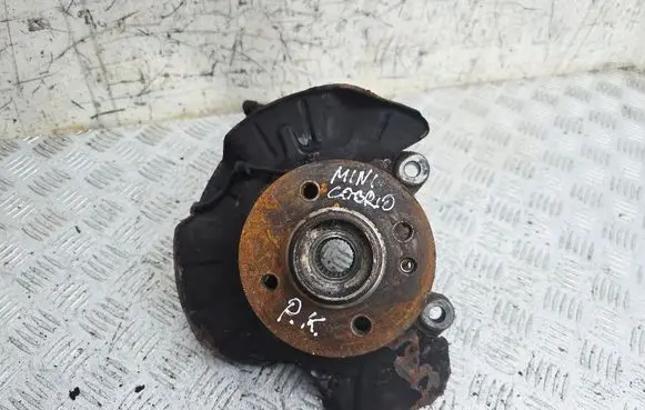 Mini One - Cooper Cabrio R52 Front wheel hub