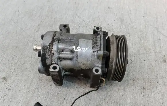 Volvo S40, V40 Air conditioning (A/C) compressor (pump) 