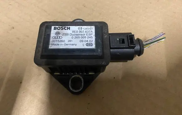 Audi A6 S6 C5 4B ESP acceleration yaw rate sensor 8E0907637A 0015260 0265005245