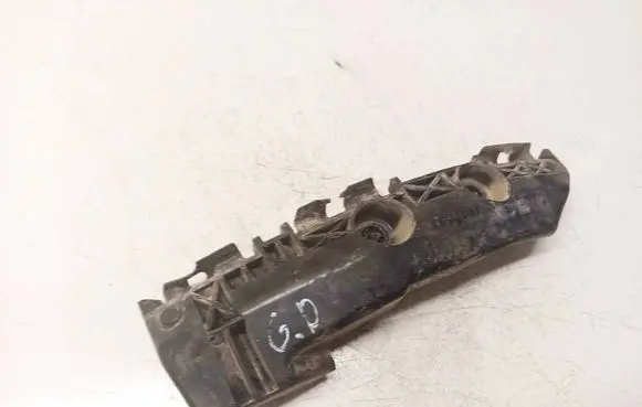 Toyota RAV 4 (XA30) Rear bumper mounting bracket 5256242031