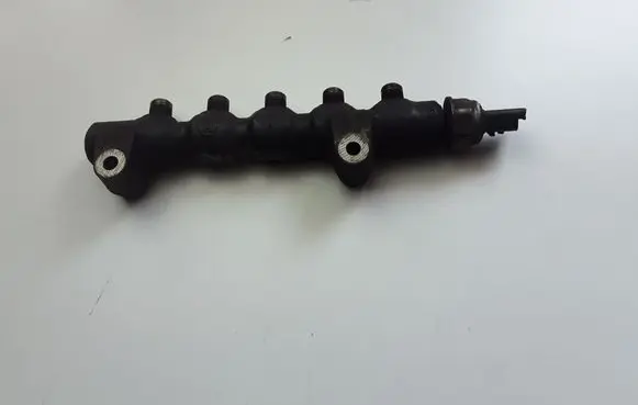 Fuel main line pipe