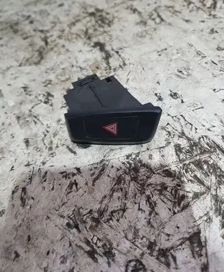 Audi A4 S4 B8 8K Hazard light switch 8K194509