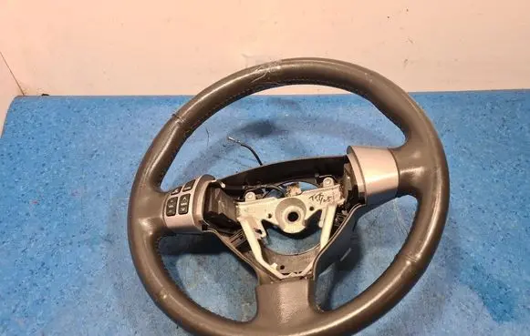 Suzuki Swift I Steering wheel