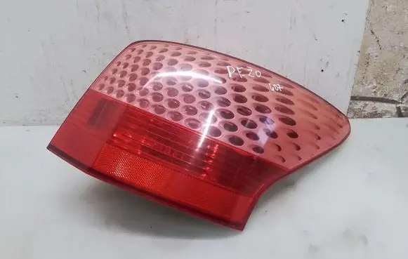 Peugeot 407 Rear/tail lights