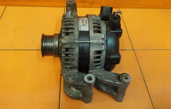 Ford Focus Generator/alternator 24046NWB 4MB5