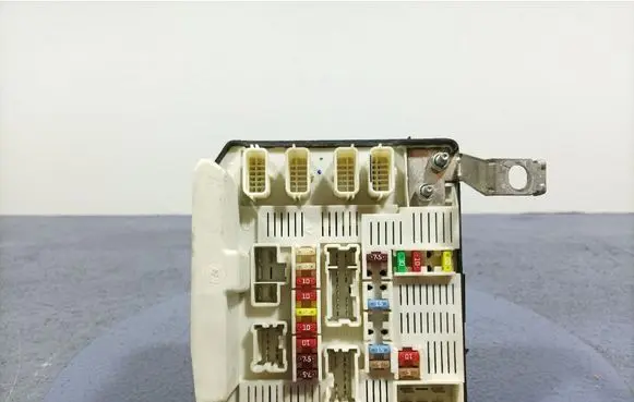 Fuse box set