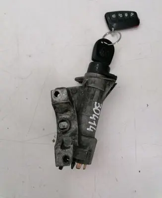 Volkswagen Golf IV Ignition lock 4B0905851C