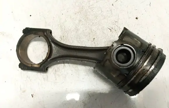 Citroen C-Crosser Piston with connecting rod
