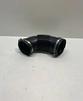 Air intake hose/pipe