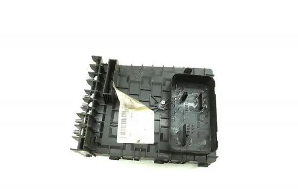 Volkswagen Tiguan Fuse box set 1K0937125A