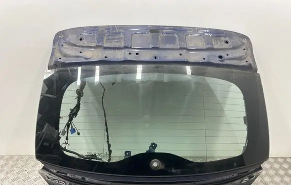 Volvo V40 Tailgate/trunk/boot lid 