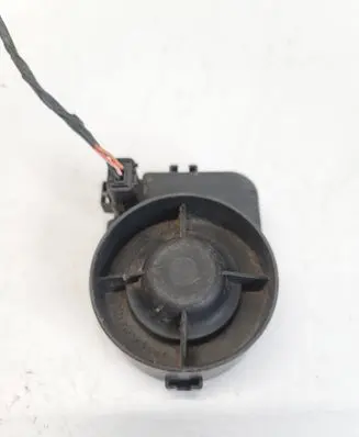 Volvo V50 Alarm system siren 8696043 S01358187